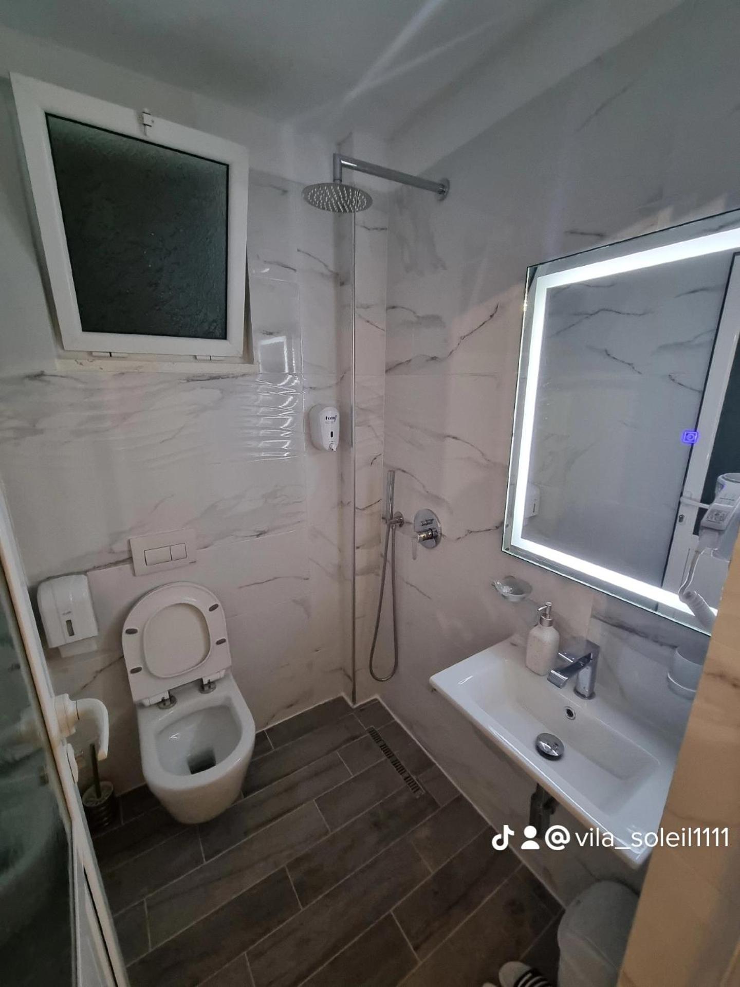 Vila Soleil Vlorë Habitación foto