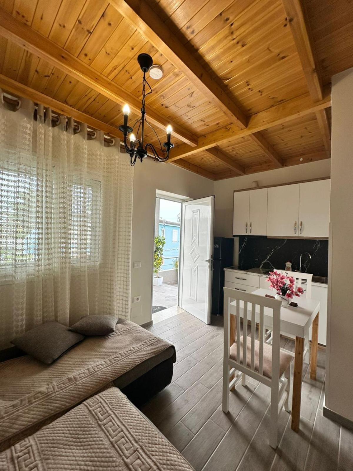 Vila Soleil Vlorë Exterior foto